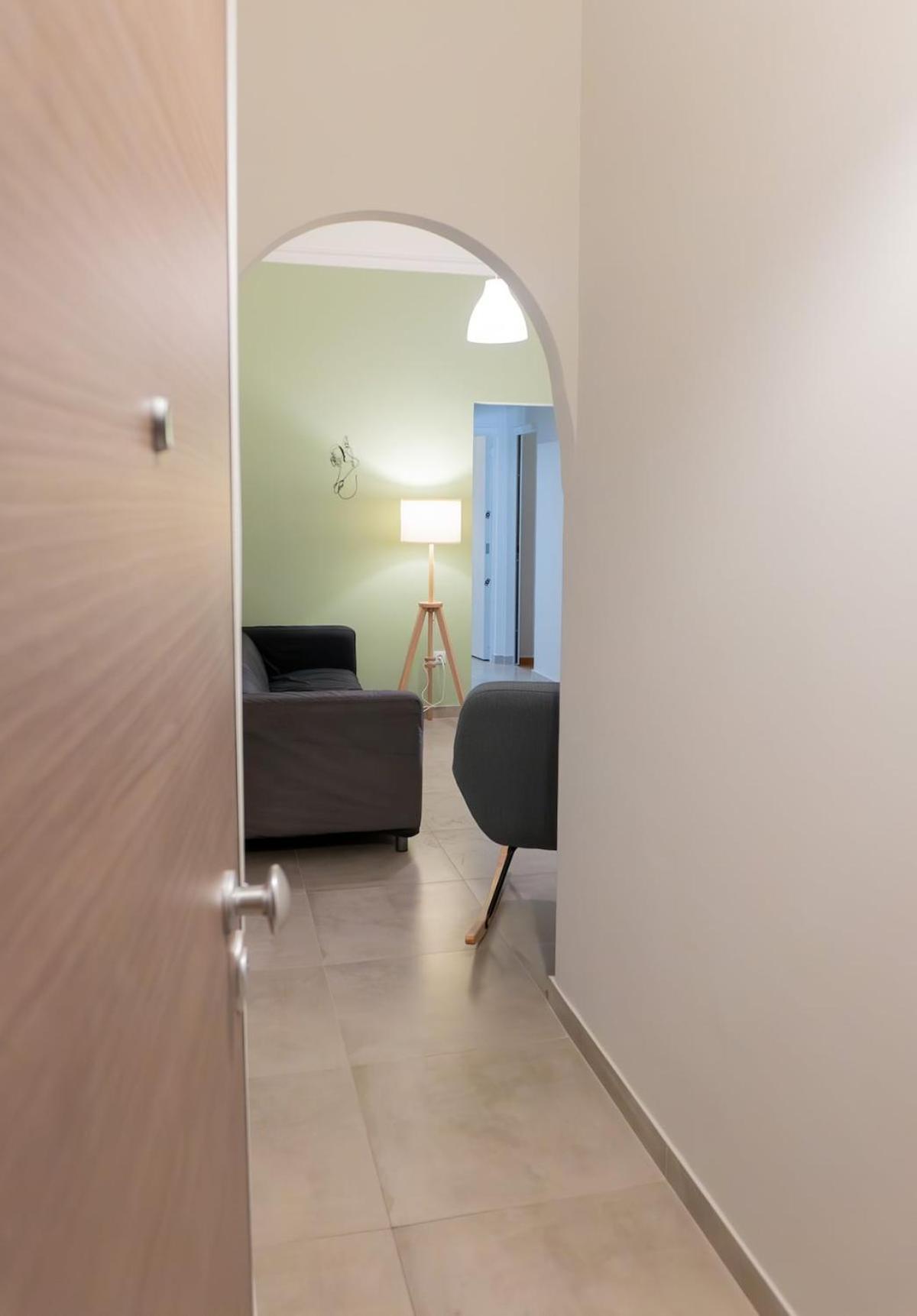 50 Steps Metro Kato Patisia Renovated Athens Apt Екстер'єр фото