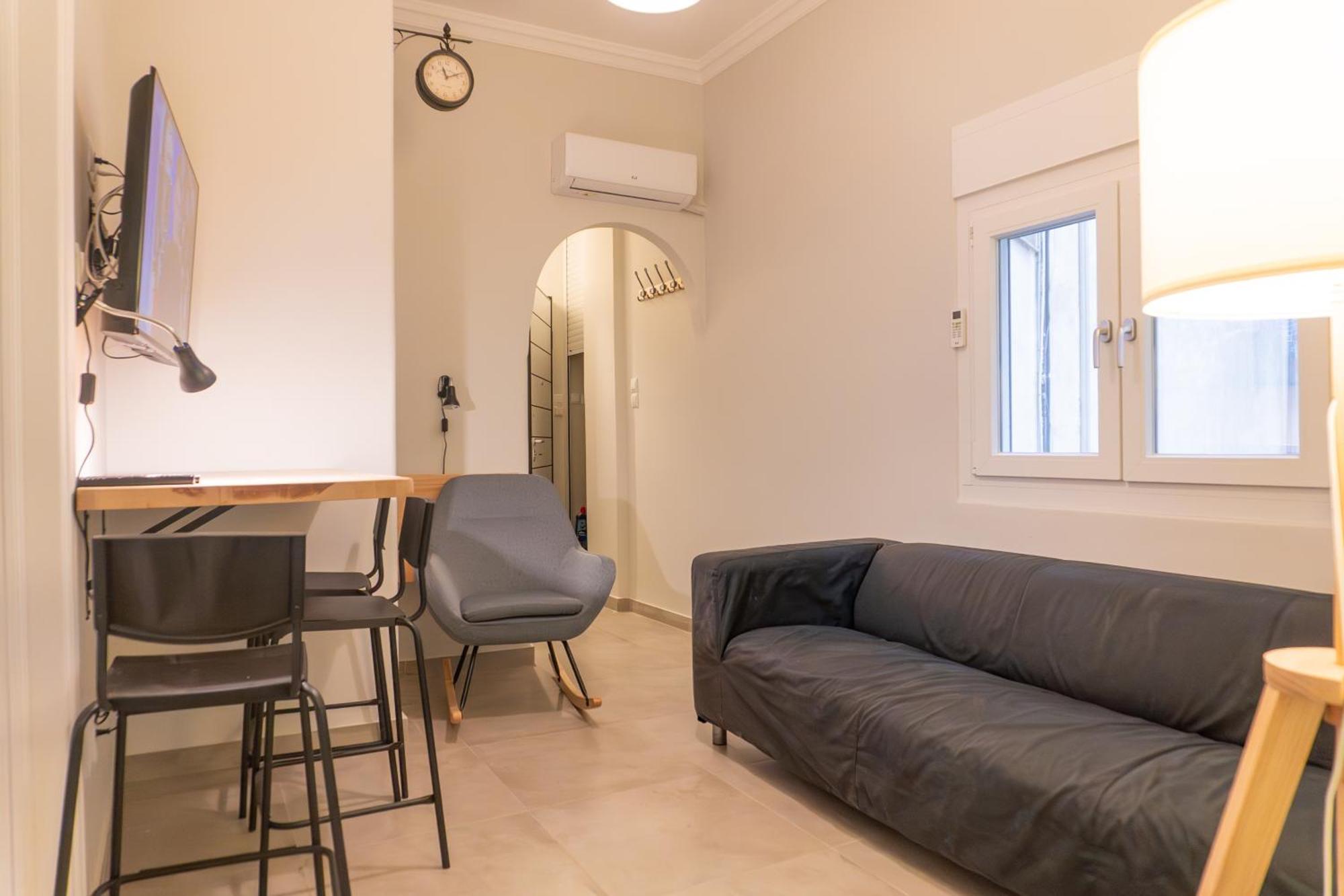 50 Steps Metro Kato Patisia Renovated Athens Apt Екстер'єр фото