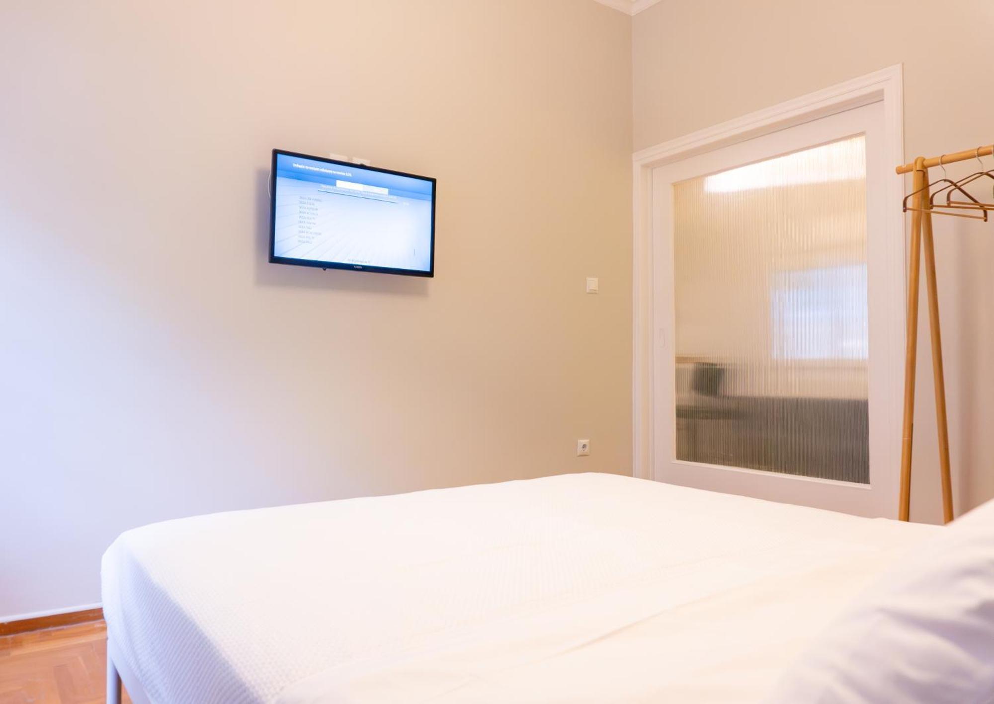 50 Steps Metro Kato Patisia Renovated Athens Apt Екстер'єр фото