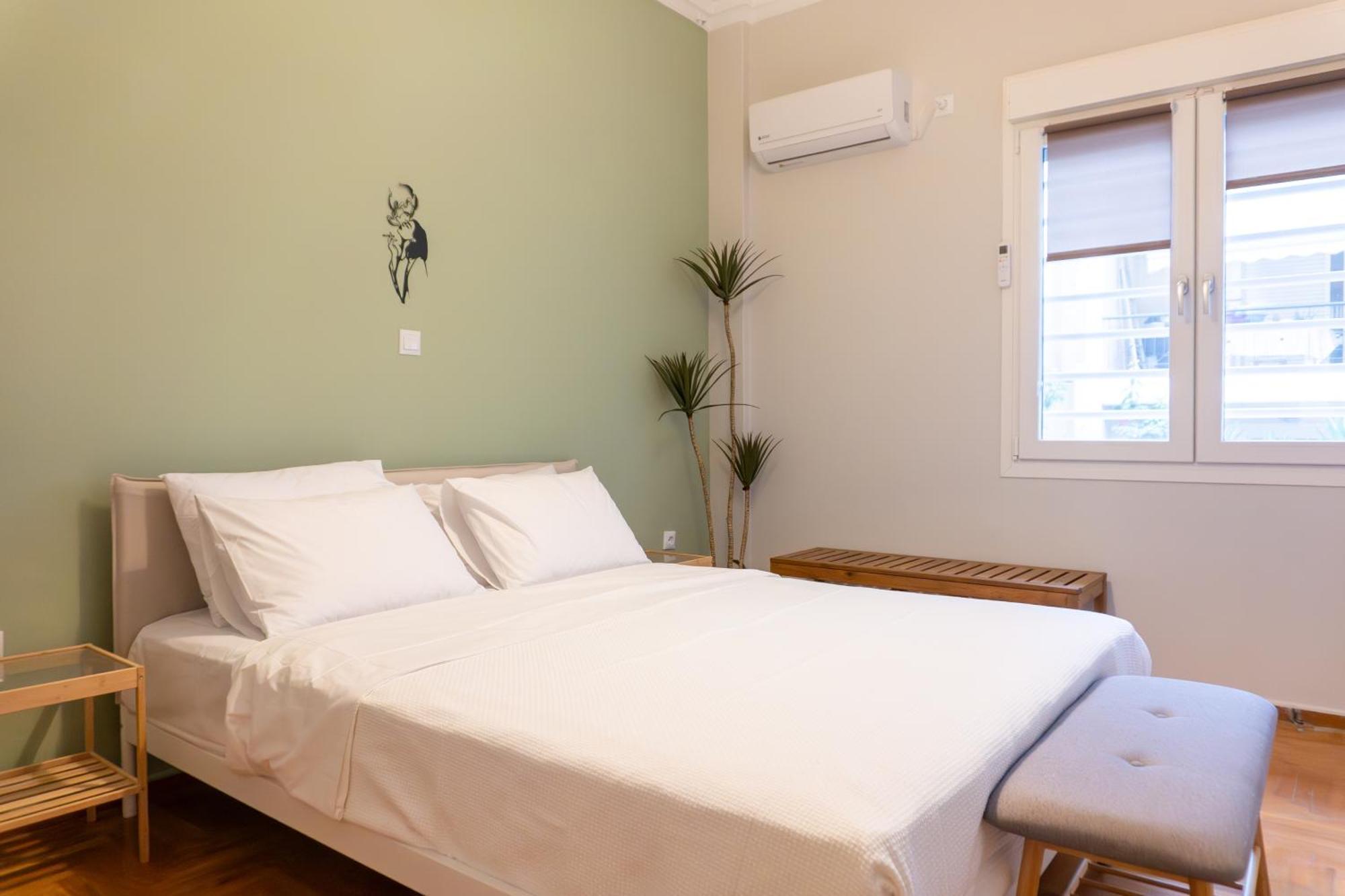 50 Steps Metro Kato Patisia Renovated Athens Apt Екстер'єр фото